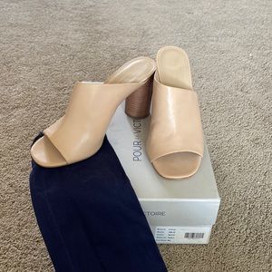 Pour La Victoria Helena Heels sandals mules
